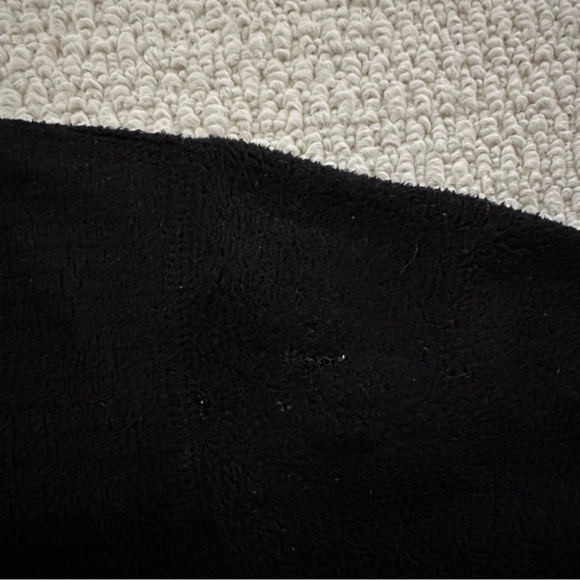 Patagonia Women’s Fleece Zipper Jacket - Picture 5 of 7